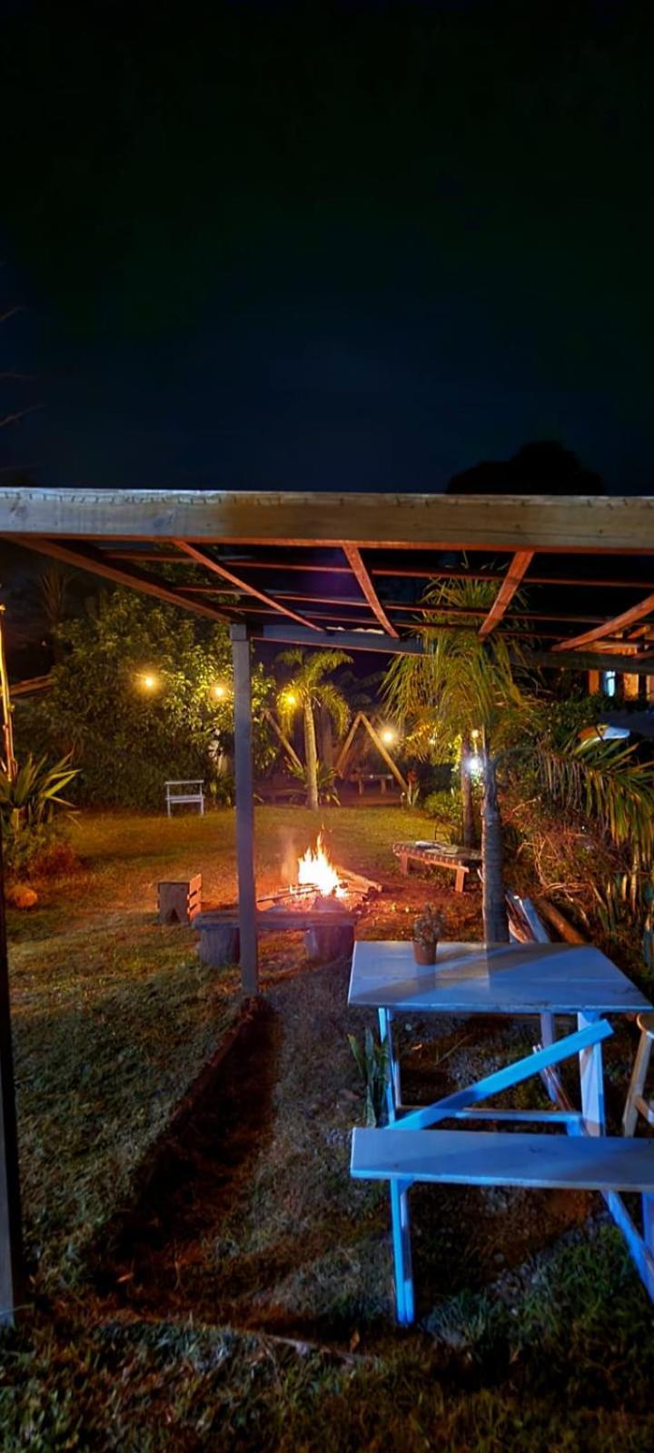 Praia Do Rosa Hostel Buitenkant foto